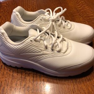 Brooks Addiction Walker Women's Size 10 Wide
